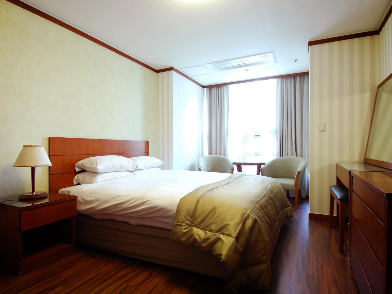 M Chereville Seoul Exterior photo